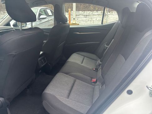 Used 2025 Toyota Camry LE image 24