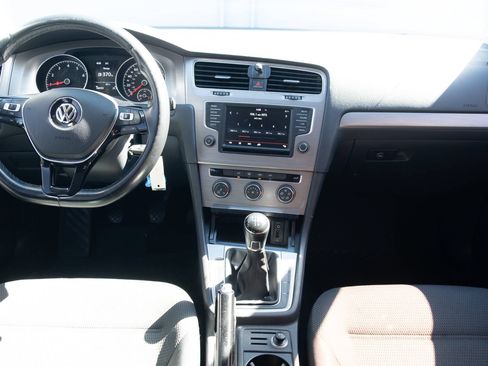 Used 2016 Volkswagen Golf S FWD image 16