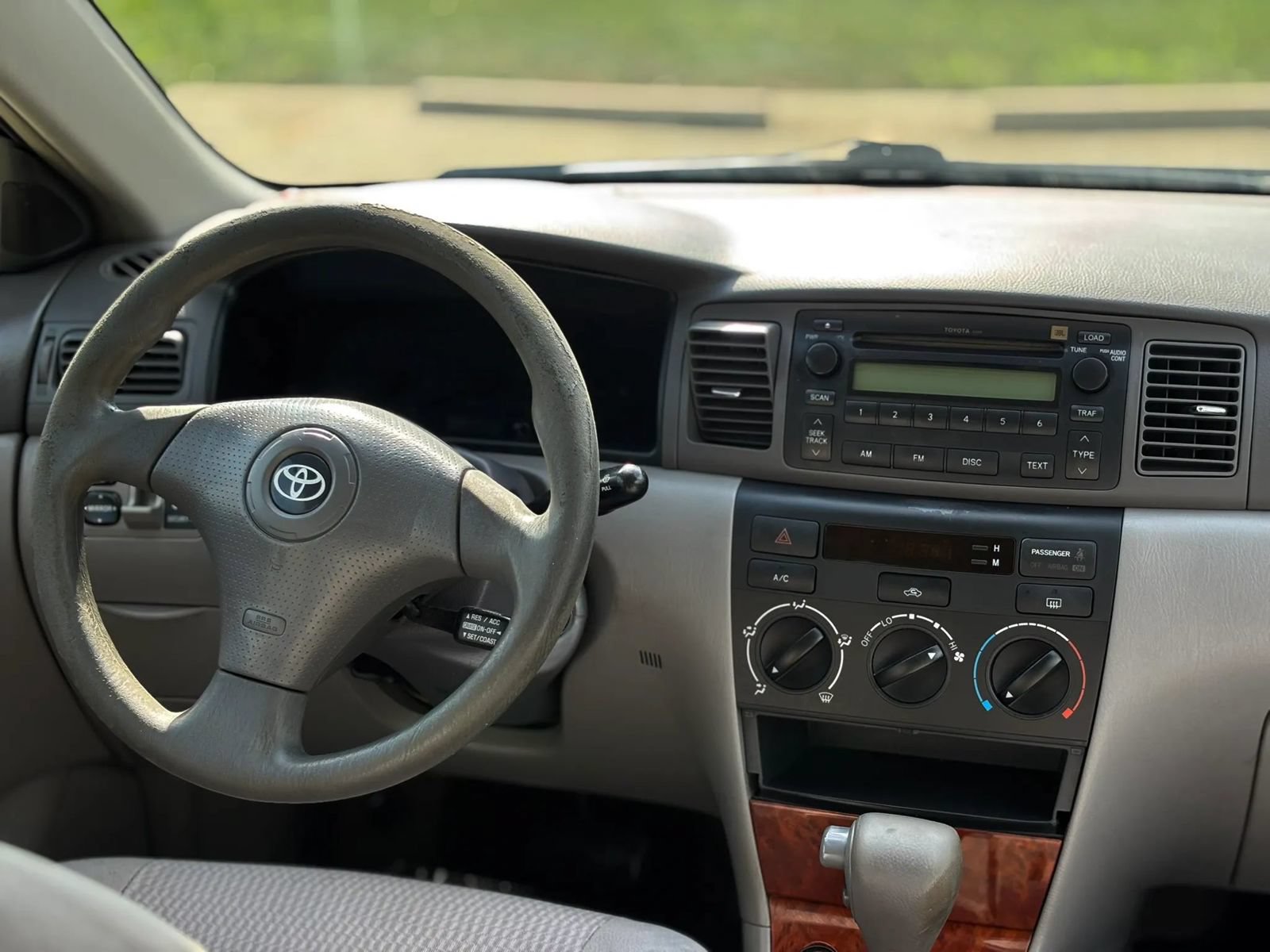 Used 2005 Toyota Corolla LE w/ JBL Value Pkg FWD image 16