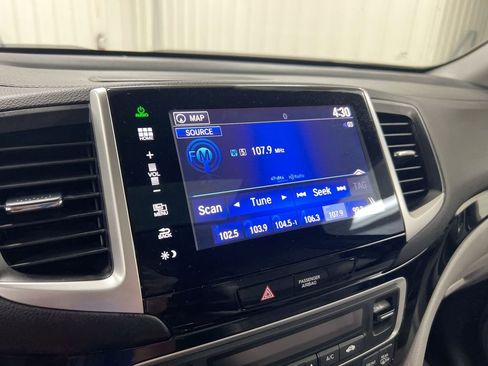 Used 2016 Honda Pilot Elite image 14
