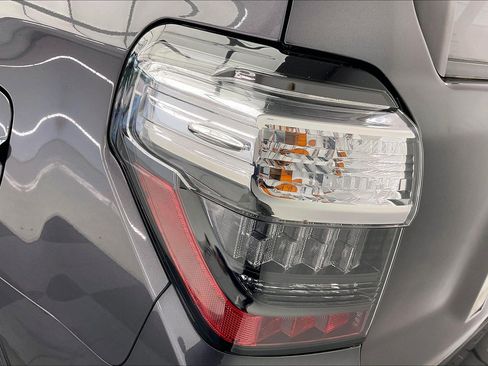 Used 2020 Toyota 4Runner SR5 Premium image 29