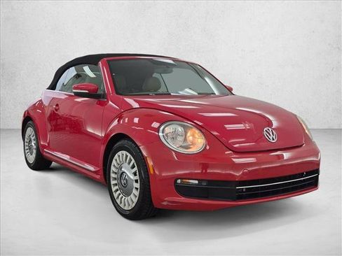 Used 2013 Volkswagen Beetle 2.5 FWD image 3