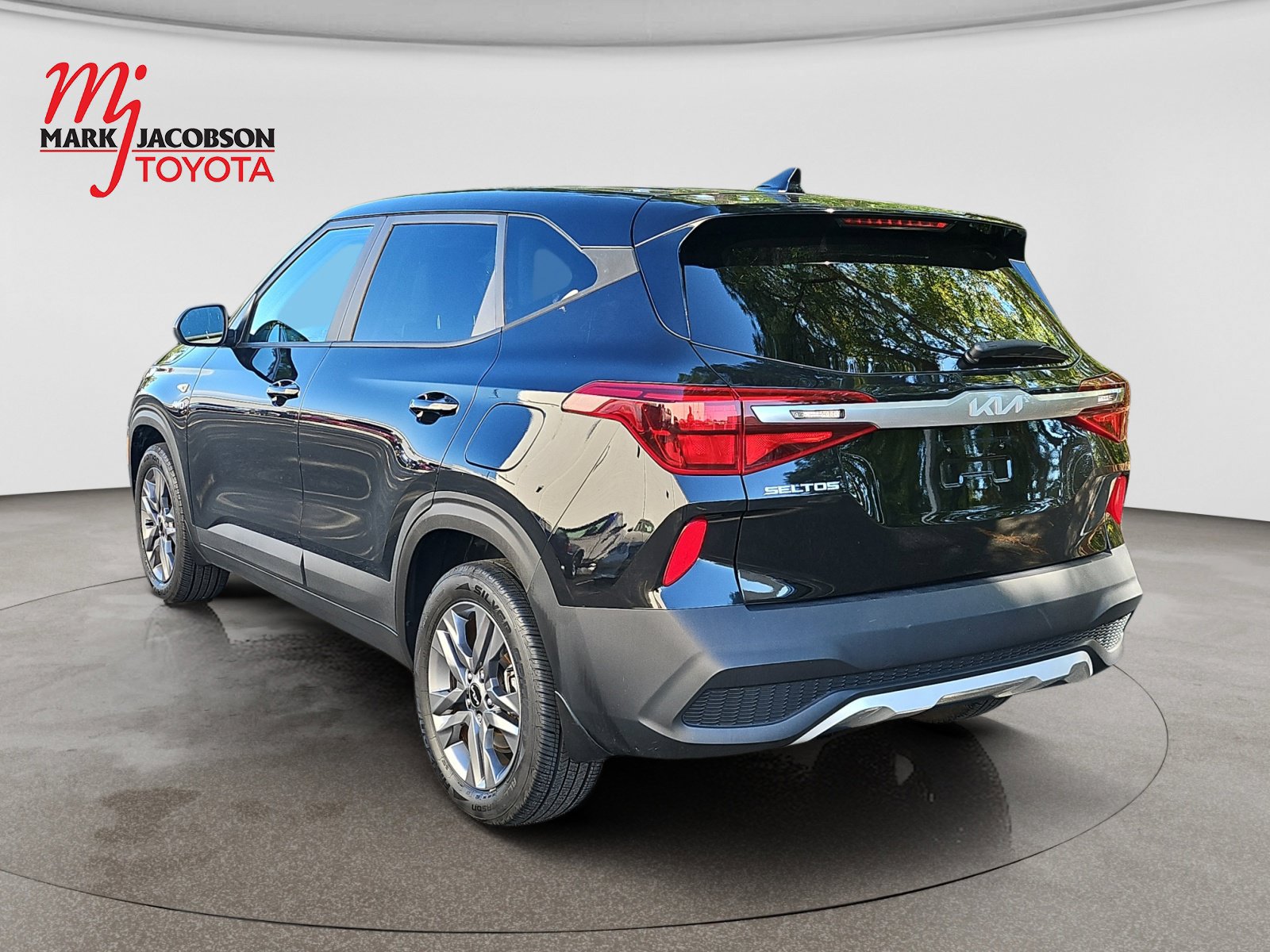 Used 2023 Kia Seltos LX AWD/4WD image 14