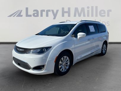 Used 2018 Chrysler Pacifica Touring-L Plus w/ Advanced Safetytec Group