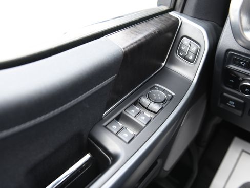 Used 2023 Ford F150 Lariat w/ Max Trailer Tow Package image 29