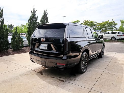 Used 2026 Cadillac Escalade Platinum Sport AWD/4WD image 10