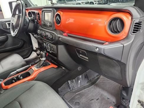 Used 2020 Jeep Gladiator Sport w/ Quick Order Package 24S AWD/4WD image 19