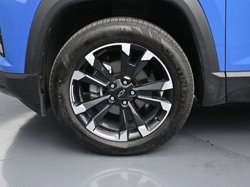 Used 2025 Chevrolet Equinox RS w/ Safety and Technology Package image 9