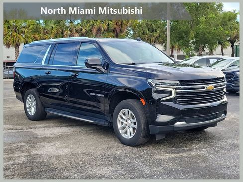 Used 2024 Chevrolet Suburban LT AWD/4WD image 1