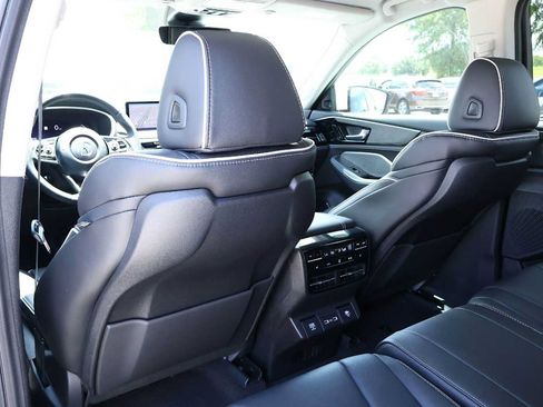 Certified 2024 Acura MDX SH-AWD w/ Advance Package image 12