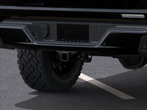 New 2026 GMC Canyon Elevation w/ Convenience Package image 14