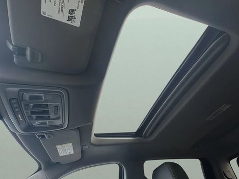 Used 2024 GMC Sierra 3500 Denali w/ Denali Reserve Package image 51