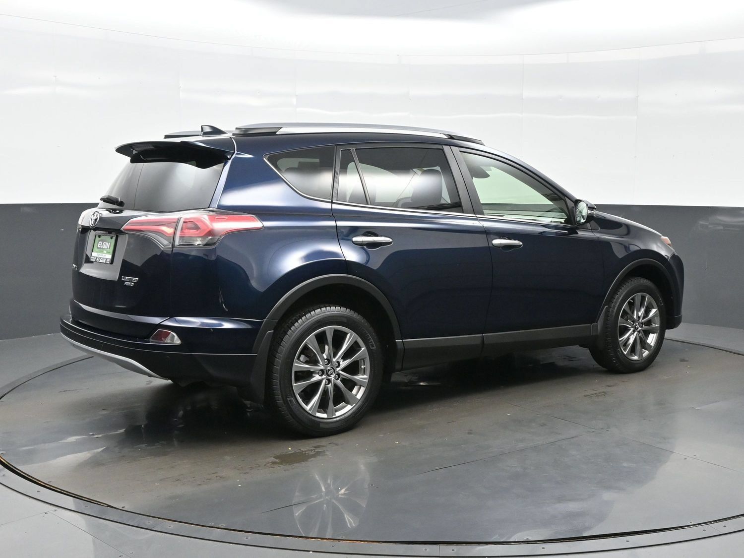 Used 2017 Toyota RAV4 Limited w/ Carpet Mat Package AWD/4WD image 8