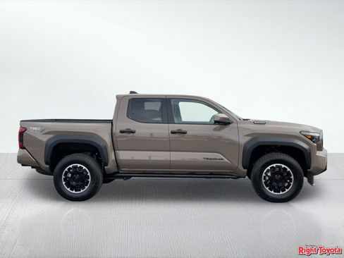 Certified 2026 Toyota Tacoma TRD Off-Road w/ TRD Off Road Premium Package AWD/4WD image 7