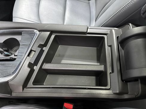 Used 2023 Buick Enclave Essence w/ Experience Buick Package AWD/4WD image 40