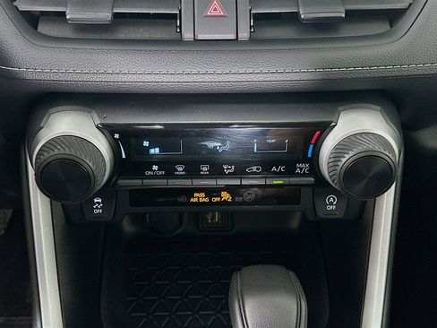 Used 2024 Toyota RAV4 LE image 22