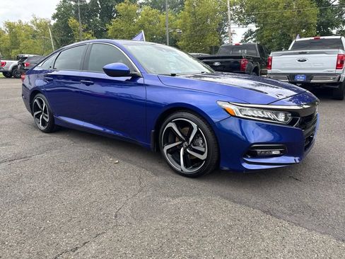 Used 2020 Honda Accord Sport image 3