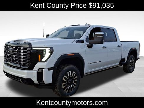 New 2026 GMC Sierra 2500 Denali Ultimate w/ LPO, Black Badging Package image 3