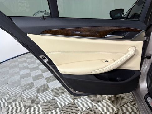 Used 2019 BMW 540i RWD image 24