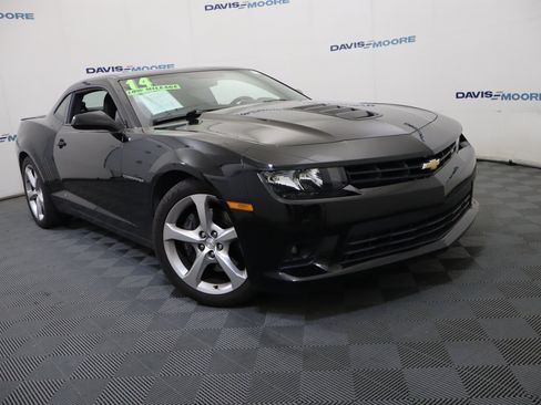 Used 2014 Chevrolet Camaro SS RWD image 2