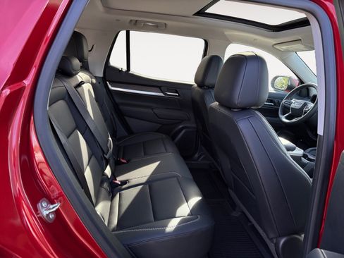 New 2026 GMC Terrain Denali w/ LPO, Black Badging Package image 18