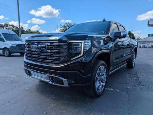 Used 2024 GMC Sierra 1500 Denali Ultimate AWD/4WD image 8