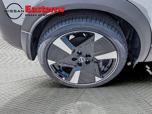New 2025 Nissan Kicks SR AWD/4WD image 14