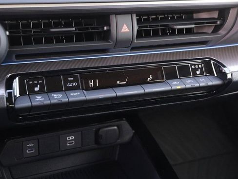 New 2026 Toyota Prius XLE image 17