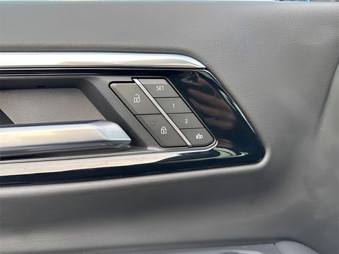 Used 2025 Chevrolet Tahoe Premier image 26