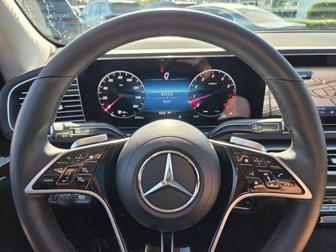 Used 2025 Mercedes-Benz GLE 350 4MATIC image 27