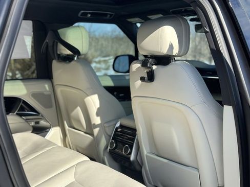 Used 2026 Land Rover Range Rover SE image 24