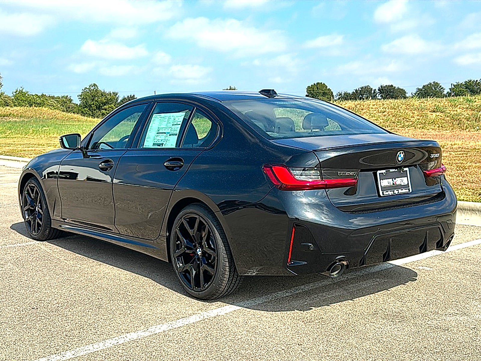 New 2026 BMW 330i Sedan w/ M Sport Package RWD image 6