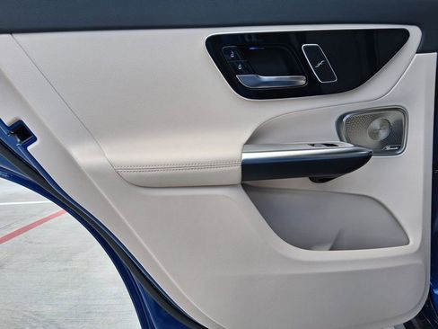 New 2026 Mercedes-Benz GLC 300 image 21