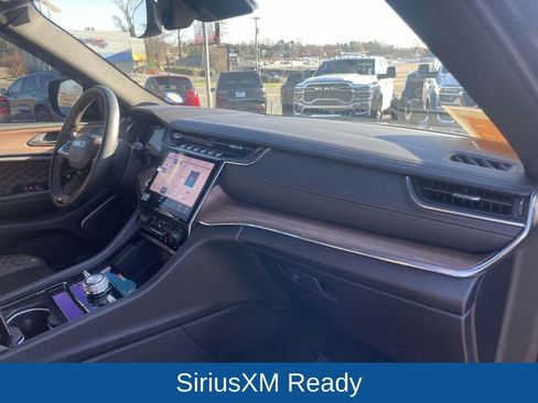 Used 2024 Jeep Grand Cherokee L Summit w/ Rear Seat Video Group I image 15