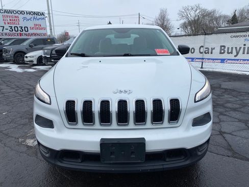 Used 2016 Jeep Cherokee Sport w/ Cold Weather Group image 9