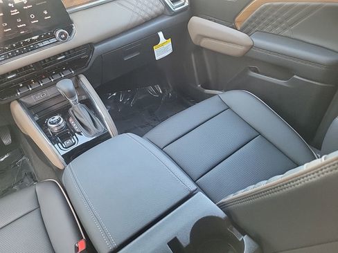 New 2026 GMC Canyon Denali AWD/4WD image 13