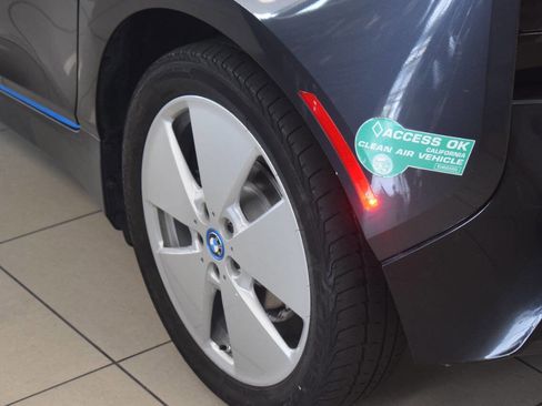 Used 2014 BMW i3 w/ Range Extender image 37