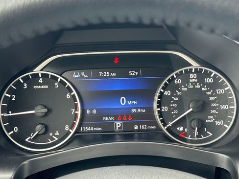 Used 2024 Nissan Murano SV image 15