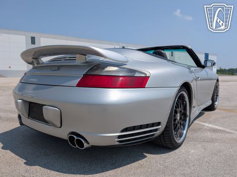 Used 2004 Porsche 911 Carrera 4S image 15