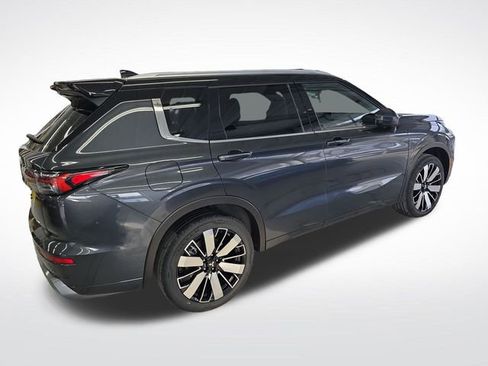 New 2026 Mitsubishi Outlander SEL image 6