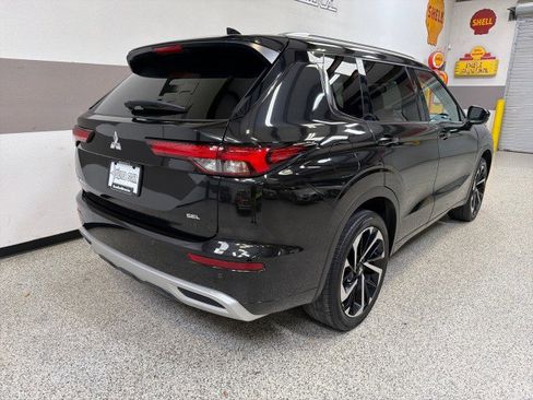 Used 2022 Mitsubishi Outlander SEL image 32