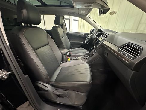 Used 2024 Volkswagen Tiguan Wolfsburg Edition image 18
