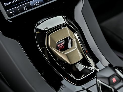 Used 2023 Lamborghini Huracan Tecnica RWD image 40
