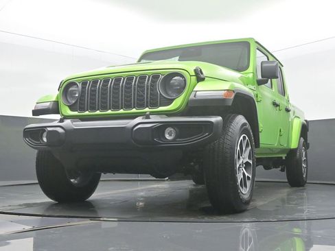 New 2026 Jeep Gladiator Sport image 43