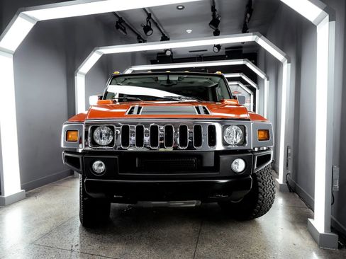 Used 2003 HUMMER H2 w/ Preferred Equipment Group AWD/4WD image 49