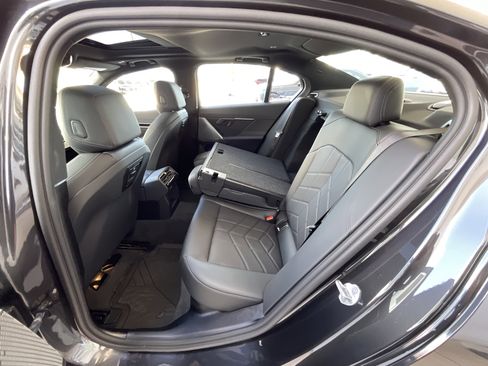 Used 2026 BMW 530i w/ Premium Package RWD image 28
