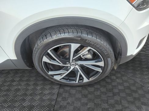 Used 2022 Volvo XC40 T5 R-Design w/ Advanced Package image 23