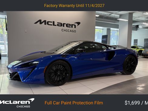 Used 2023 McLaren Artura RWD image 22