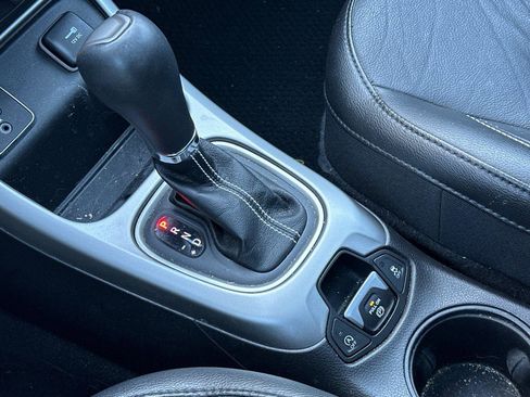 Used 2021 Jeep Compass Latitude w/ Sun and Sound Group image 22