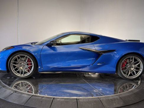 Used 2024 Chevrolet Corvette Z06 w/ Stealth Interior Trim Package image 24
